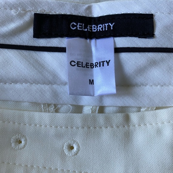 🎊Closet Clear Out 🎊 3 items minimum ( clothings only) - Picture 9 of 10